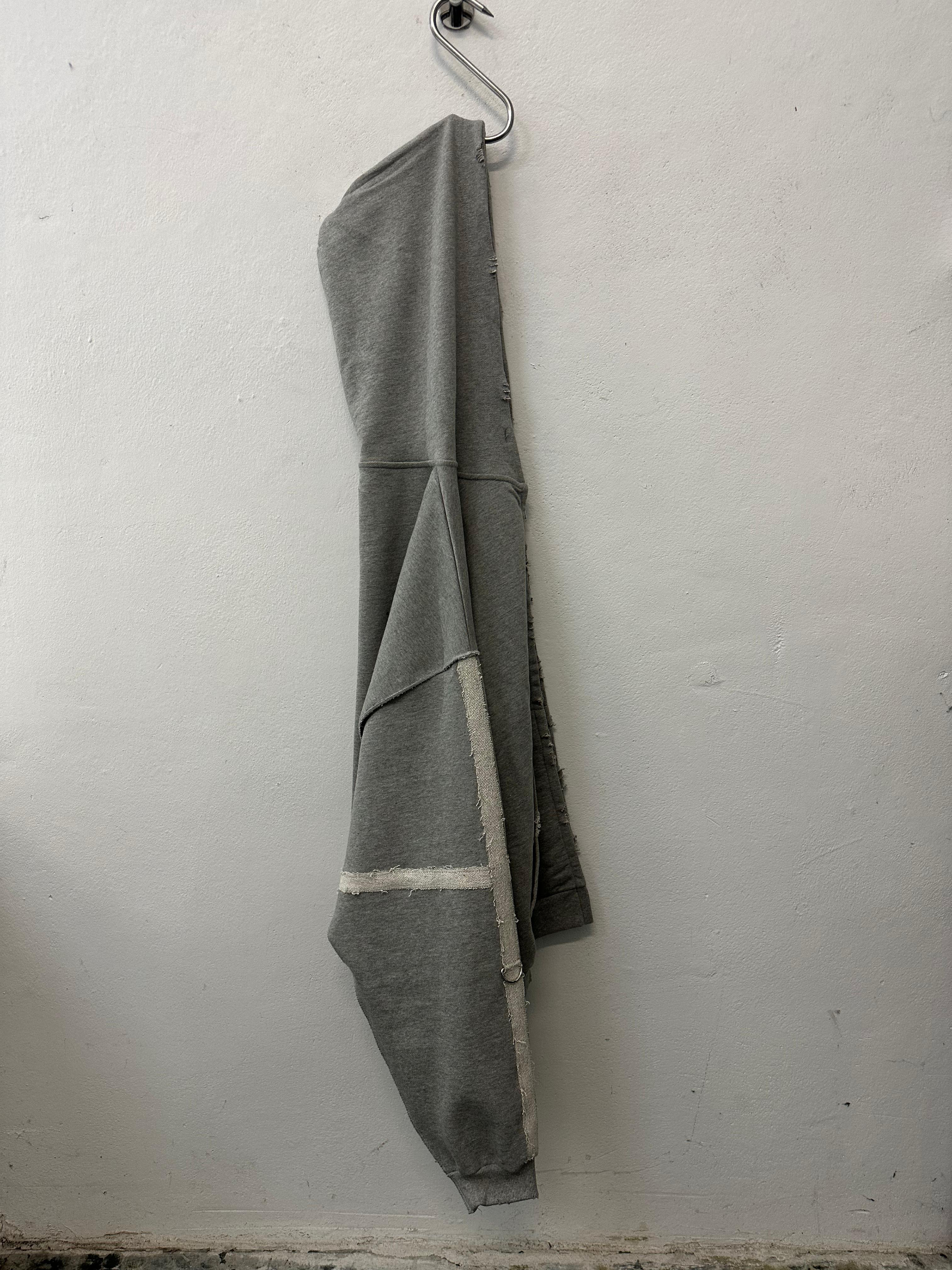 GREY MARL CROSS ZIPPER