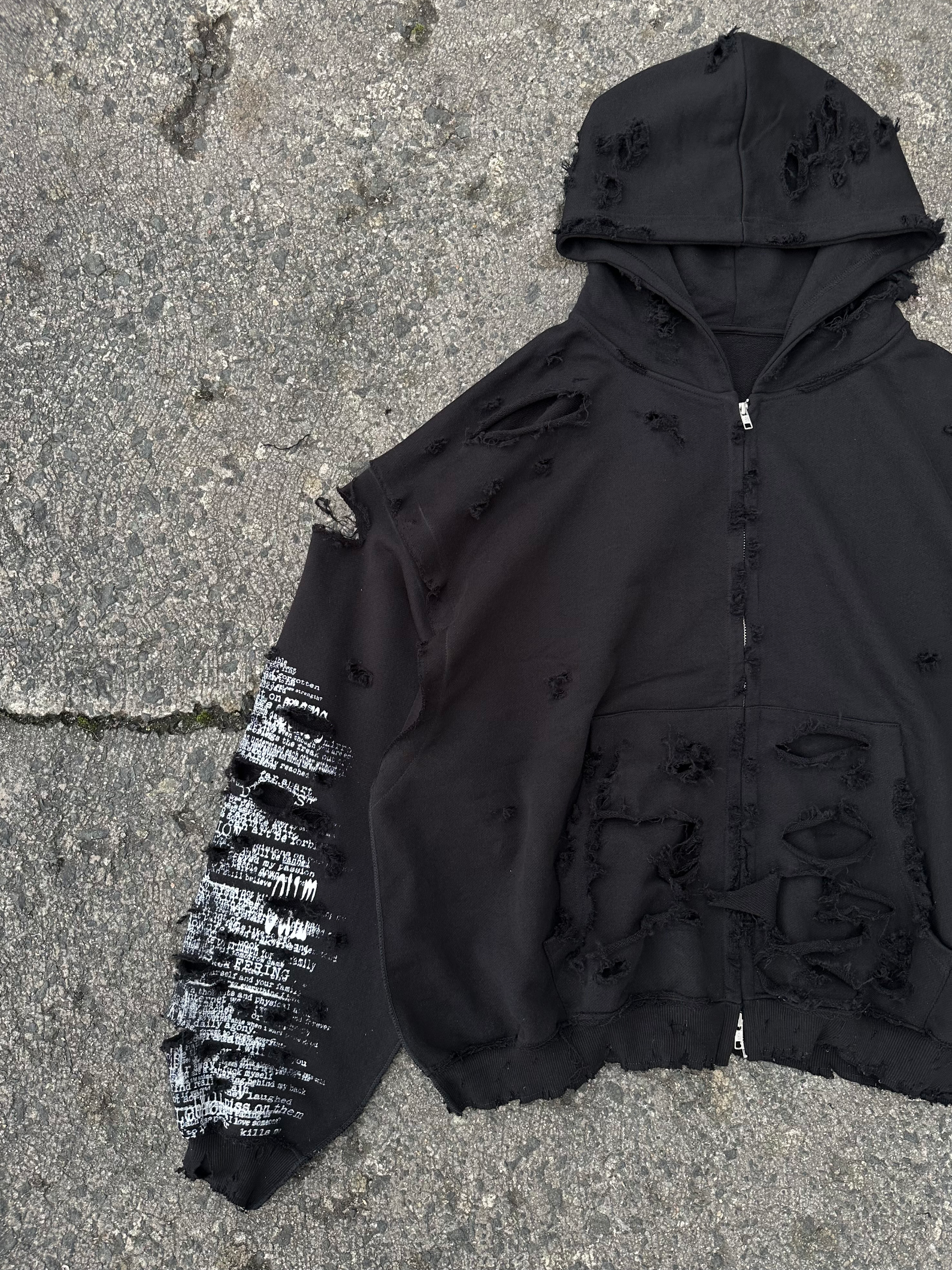 i_028 PERSISTENCE ZIPPER BLACK