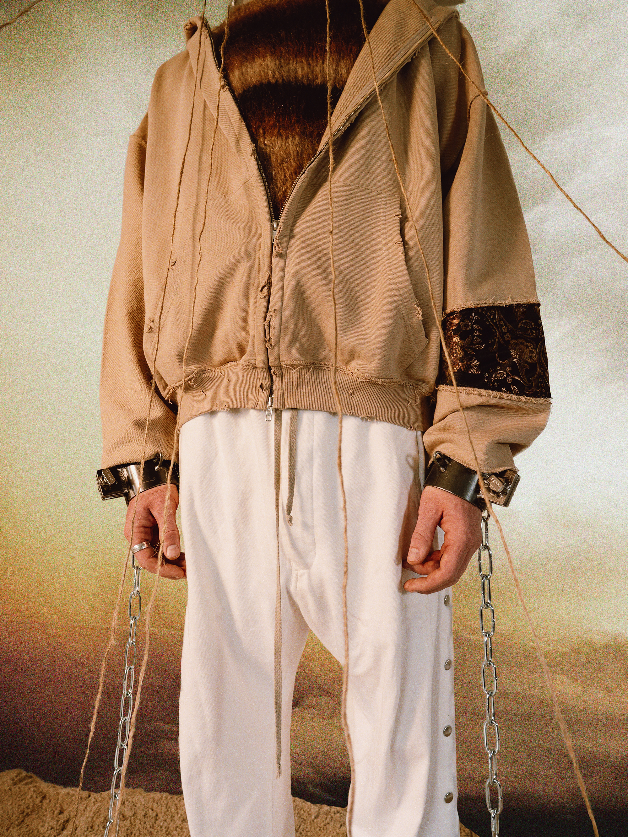i_000 ZIPPER