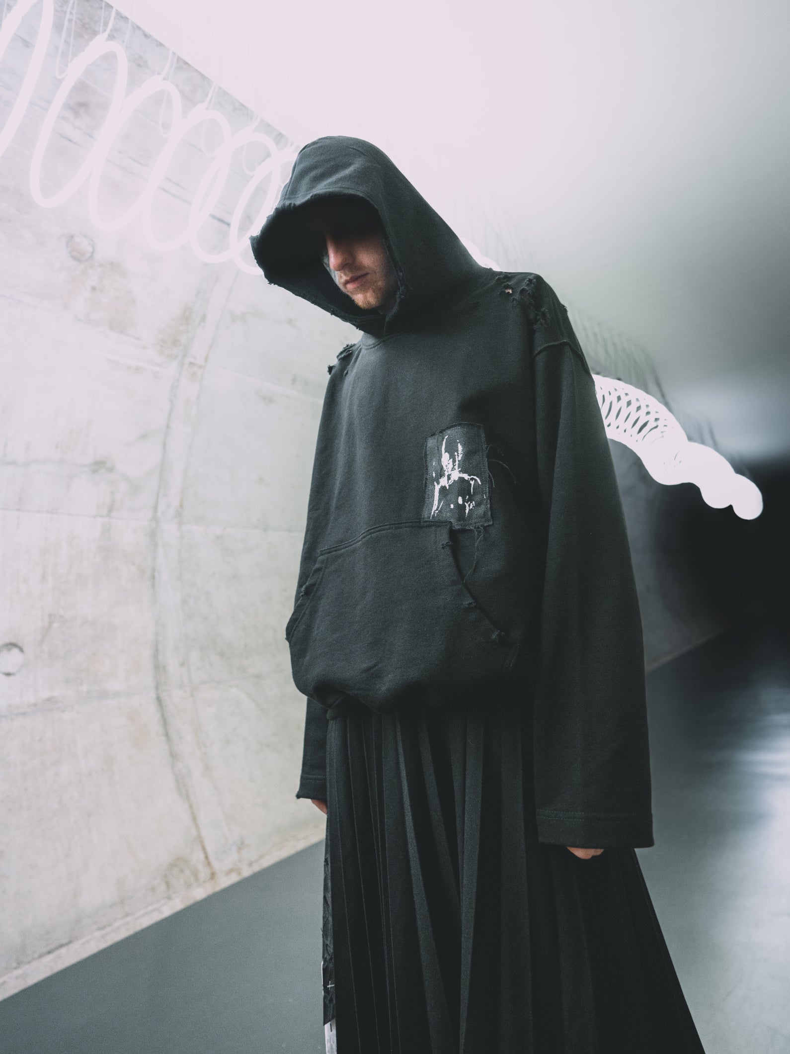 GALLERY HOODIE