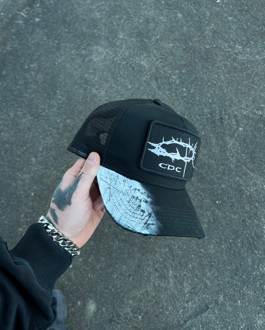 I_001 CAP CDC LOGO BLACK (WHITE EMBROIDERY)