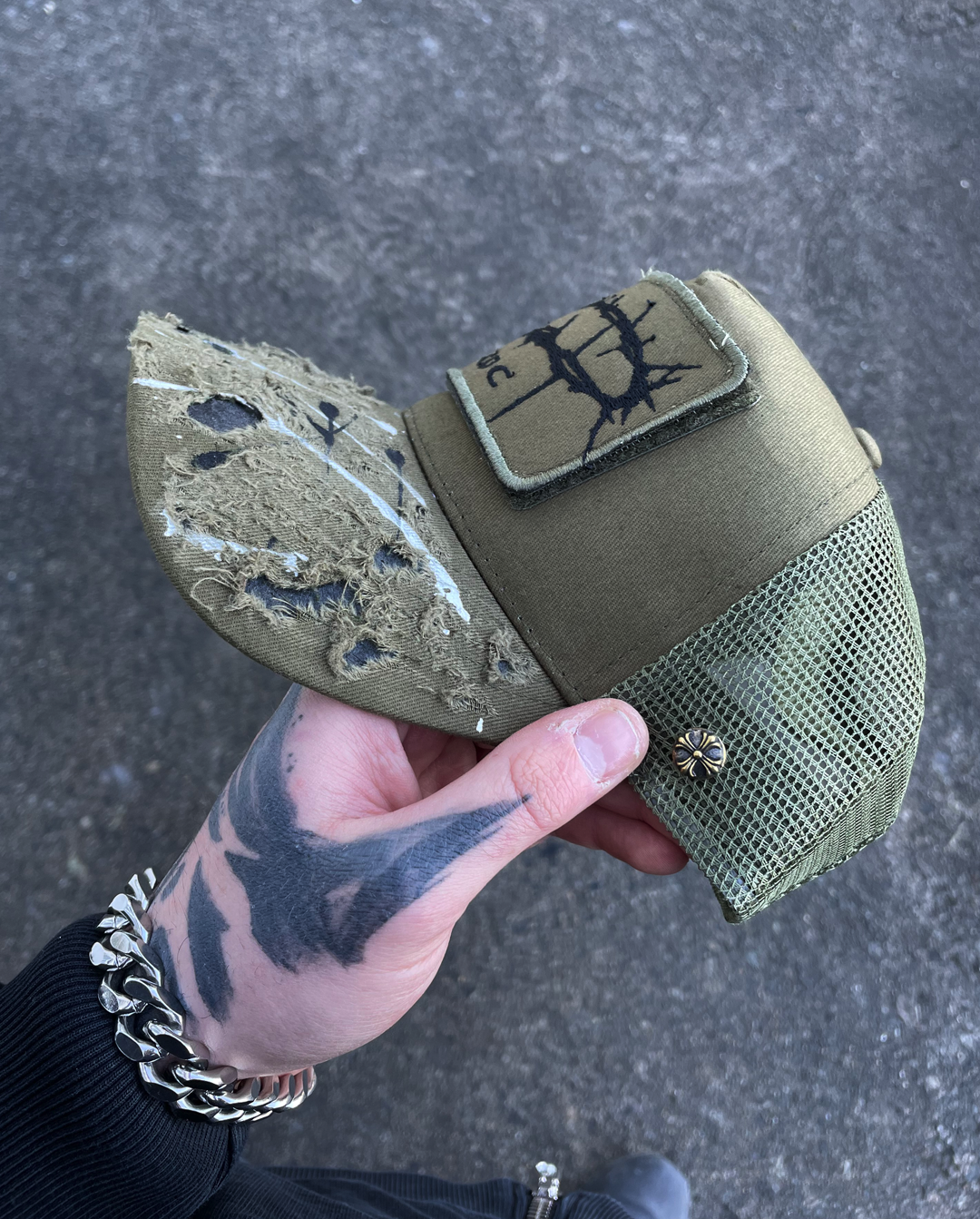 I_001 CAP CDC LOGO OLIVE