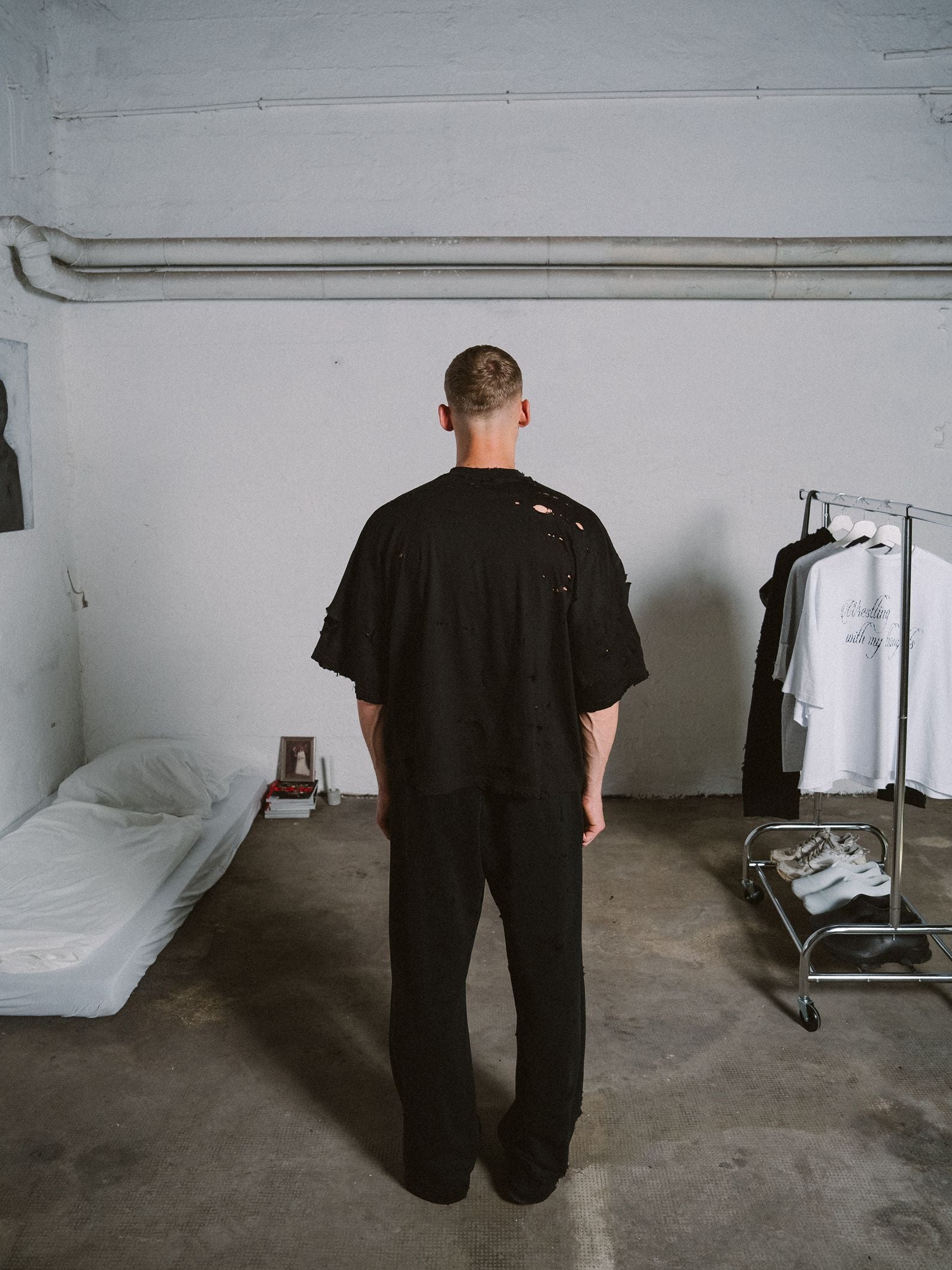 FRAGILE TEE