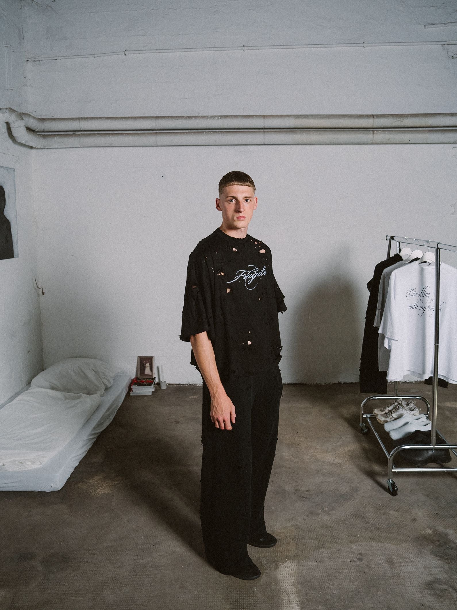 FRAGILE TEE